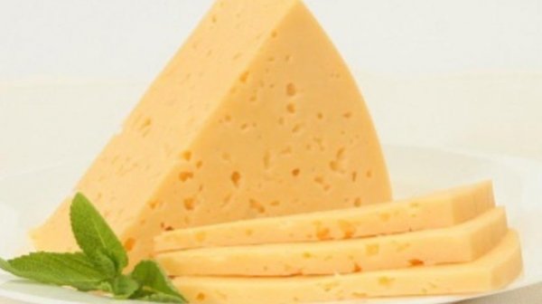 Исследование Роскачеством образцов сыра выявило массовое несоответствие продукции ГОСТу