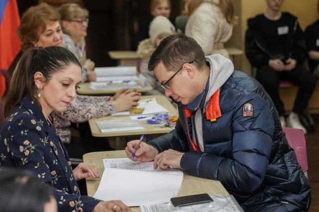 Юрий Шалабаев проголосовал на выборах президента РФ