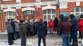 Самарские депутаты вышли на расчистку снега