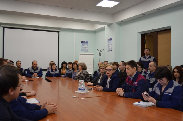 Депутат Госдумы Наталья Назарова провела встречу с коллективом Павловского автозавода