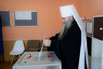 Митрополит Георгий принял участие в голосовании на выборах президента РФ