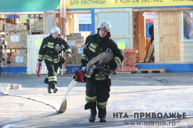 Пятьдесят человек эвакуировали из многоэтажного дома в Автозаводском районе Нижнего Новгорода из-за пожара