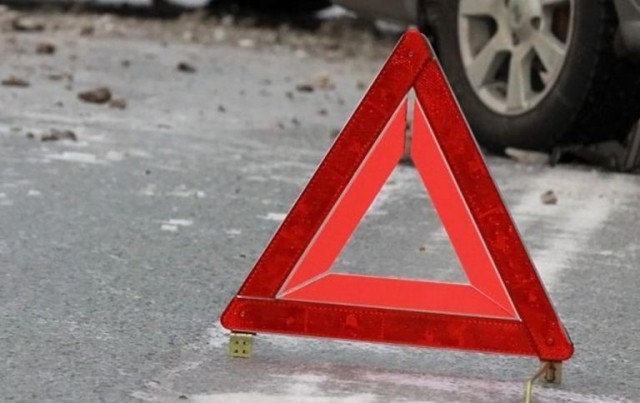 Мужчина погиб под колесами легкового автомобиля в Кстовском районе Нижегородской области
