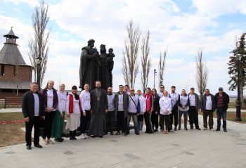 Волонтёры &quot;Союза Маринс Групп&quot; провели субботник на территории Храмового комплекса Нижегородского кремля