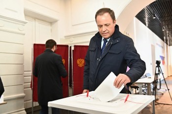 Полпред президента в ПФО Игорь Комаров проголосовал в Нижнем Новгороде