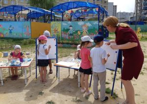 Тематическая площадка в формате детского пленэра прошла в МБДОУ "Детский сад № 204" г. Чебоксары