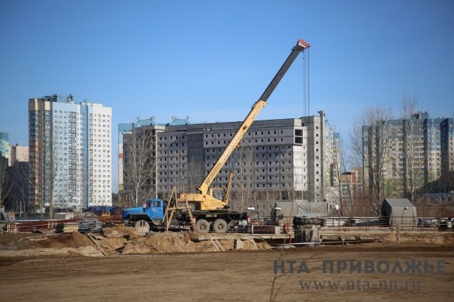 Фальш-фасад недостроенной гостиницы рядом со стадионом "Нижний Новгород" обойдётся бюджету области в 2,38 млн. рублей