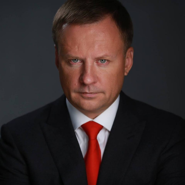 СК заявляет, что экс-депутат Госдумы от Нижегородской области Денис Вороненков сбежал на Украину, чтобы избежать уголовного преследования