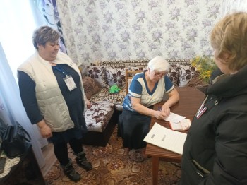 Социальные участковые помогают нижегородцам проголосовать на дому